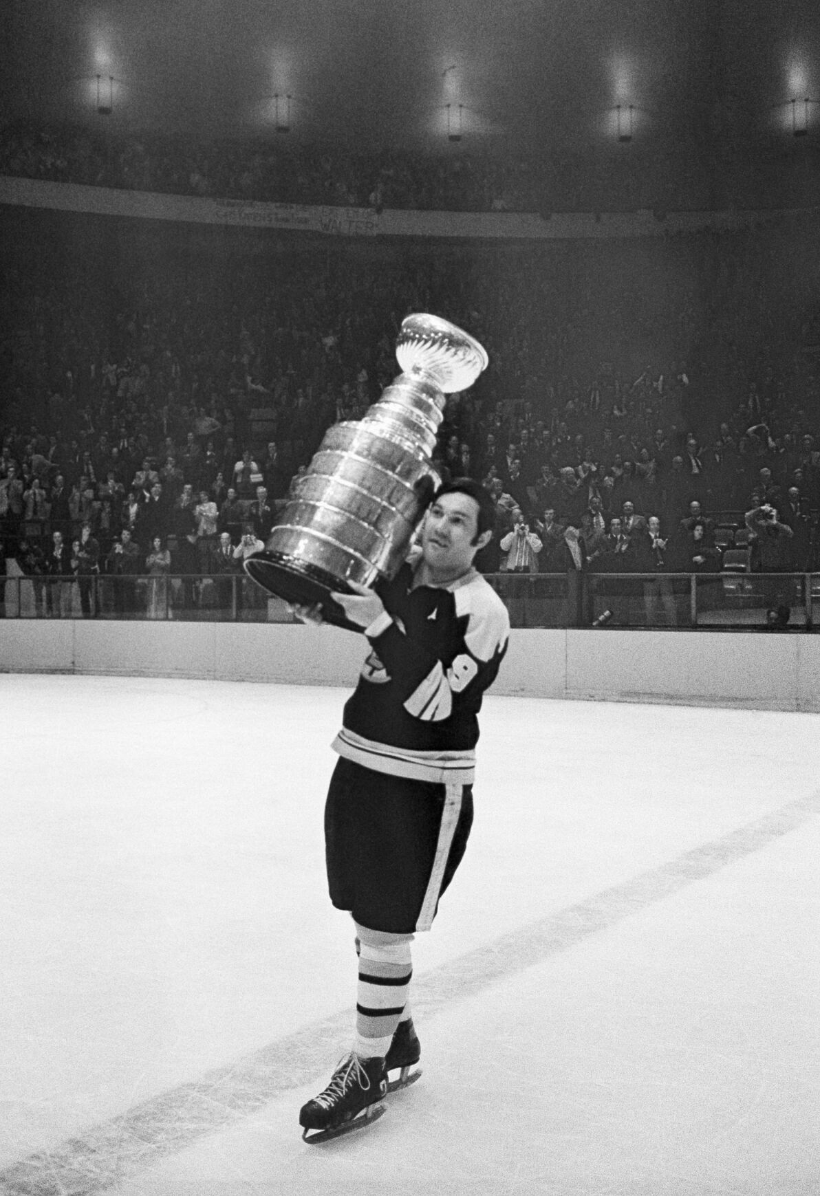 1972: Boston Bruins win the Stanley Cup in six games
